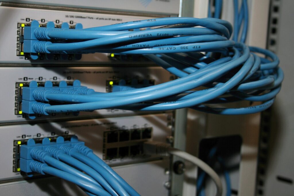 Noticias: Estamos tardando demasiado en pasarnos a IPv6, así que ya hay proveedores cobrando por todas las IPv4 asignadas