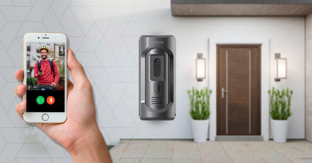 Puertas con ‘buzón de voz’ y que se abren solas: tecnología ‘low cost’ para evitar robos en casa